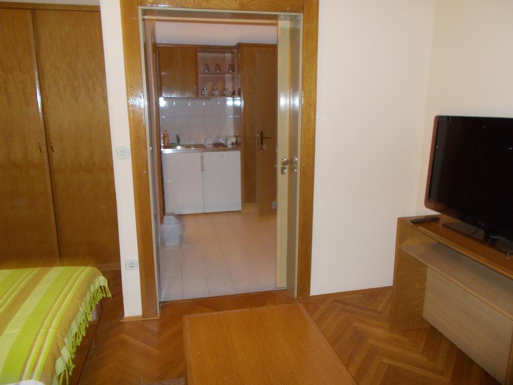 Studio Apartments "Chess Club Bosna" Sarajevo Exterior photo
